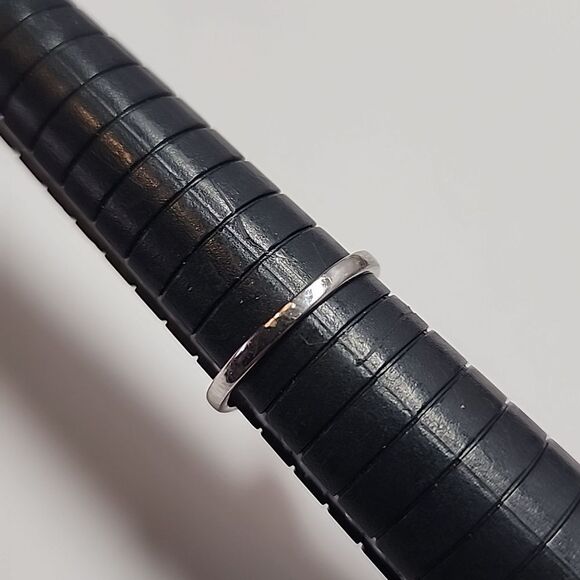 18K White Gold Plated Ring Size 7.5 - Picture 3 of 3